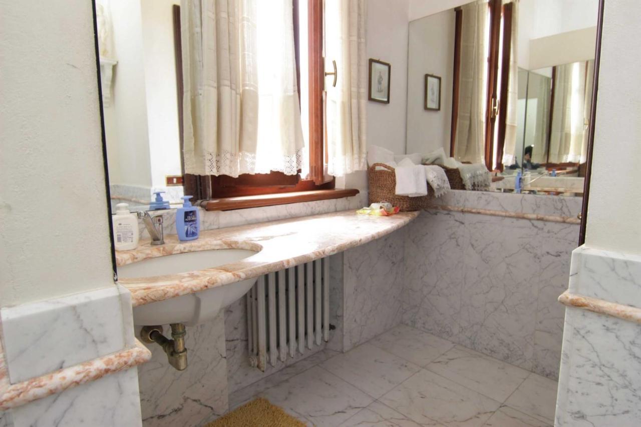 L'Arrocco Bed And Breakfast Marina Di Carrara Luaran gambar